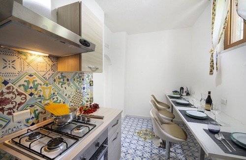 Liparlati Ski Chalet | AMORE RENTALS - Barbera House A with Sea View and Air Conditioning