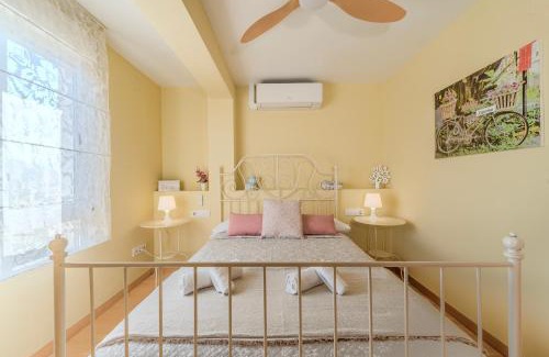 Venecia Apartment | Amplio piso de 100m2 con 3 hab, wifi rápido, AC