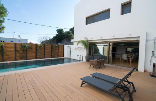 Vari Villa | Amuse Athens Villa