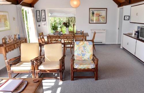 Akaroa House | Anchor in Akaroa - Akaroa Holiday Home