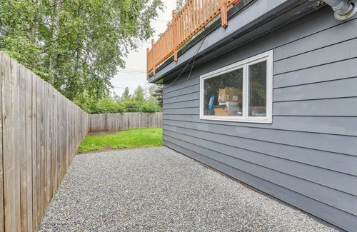 Rogers Park Apartment | Anchorage Home ~ 7 Mi to Chugach State Park!