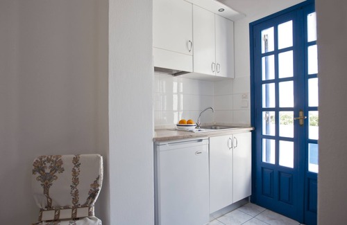 Perissa Hotel | Ancient Thera Studios