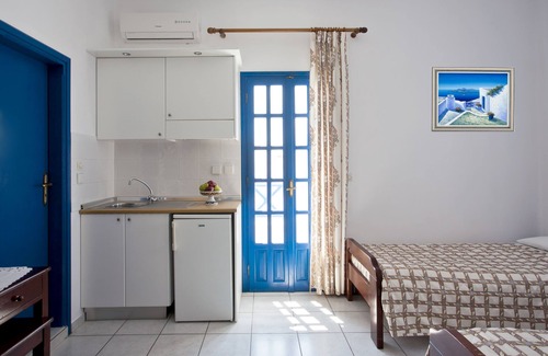 Perissa Hotel | Ancient Thera Studios