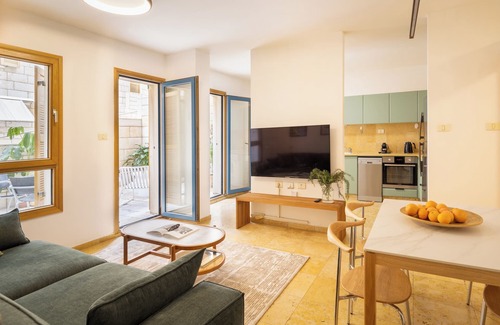 Jaffa Apartment | Andromeda's Charm by Sea N' Rent
