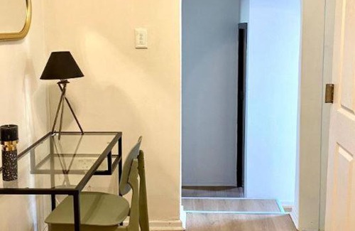 Assagay House | Angazi Guesthouse Unit 2 - Upmarket one bedroom apartment with pool