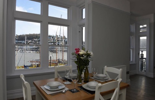 Dartmouth Apartment | Angel 1 in Dartmouth