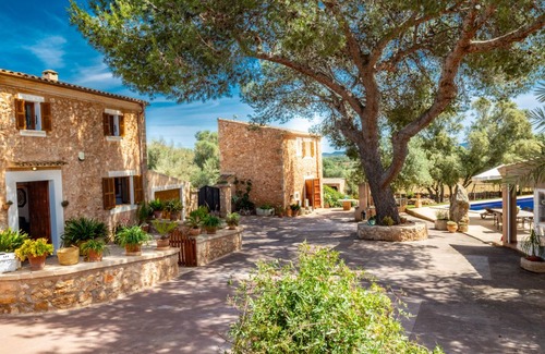 Campos House | Angoixes
