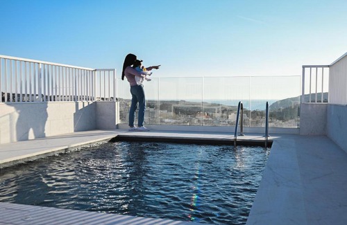 Victoria Apartment | Anici Crt Penthouse 4 - with private rooftop pool
