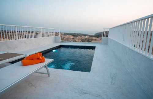 Victoria Apartment | Anici Crt Penthouse 4 - with private rooftop pool