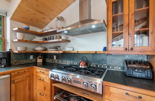Durango House | Animas Valley Retreat, Hot Tub, A/C, Privacy!