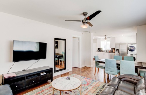 Murray House | Anna's Alley Cute top floor 3 BD/House Heart of SLC