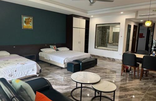 Ha Long Bed & Breakfast | Anson Condotel