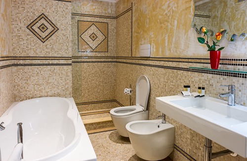 Lucca Historical Center Hotel | Antica Residenza dell'Angelo