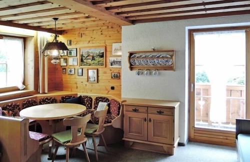 Fusch an der Grossglocknerstrasse Apartment | Apartment in Fusch an der Glocknerstraße in the mountains