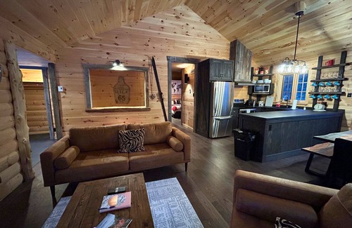 La Malbaie Ski Chalet | Apache - Chalet Tout Confort Avec Jacuzzi