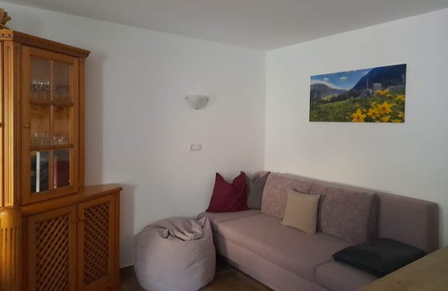 San Leonardo in Passiria Apartment | Apartment 'Scheiberhof' with Mountain View, Private Garden and Wi-Fi