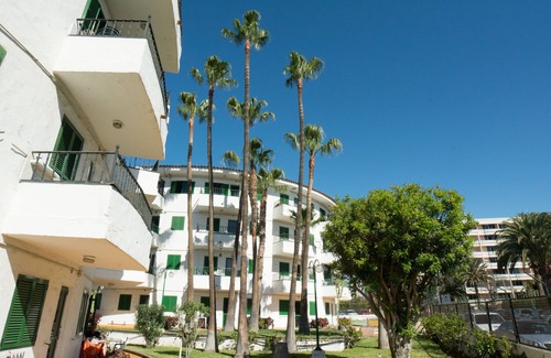 Playa del Ingles Apartment | Apartamentos Las Faluas