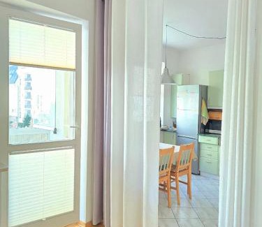 Ursynow Apartment | Apartament Przy Metrze i Przy Lesie