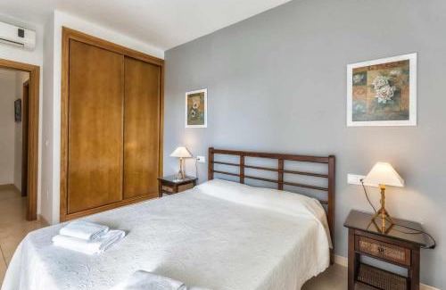 Chimenea Apartment | Apartamento 2 Dormitorios con vistas a la Piscina