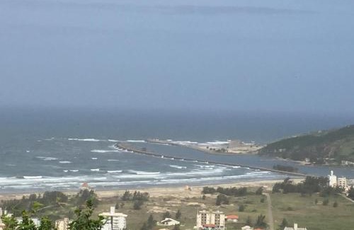 Laguna Apartment | APARTAMENTO 3 DORM., O QUINTAL É A PRAIA E MOLHES