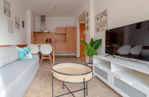 Punta Umbria Apartment | Apartamento 303 junto a la playa piscina y parking