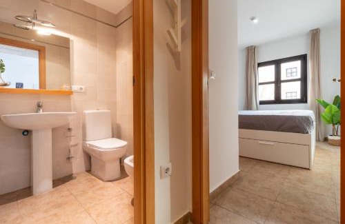 Punta Umbria Apartment | Apartamento 303 junto a la playa piscina y parking