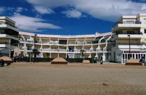 Santa Margarida Apartment | Apartamento a pie de playa, climatizado y parking