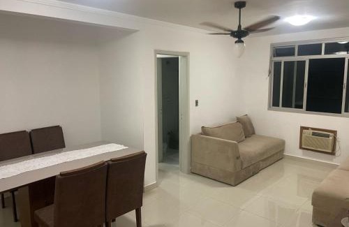 Enseada Apartment | Apartamento com Suite Praia da Enseada Dois Quartos