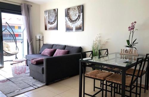 El Guincho Apartment | Apartamento con terraza en la Magalona