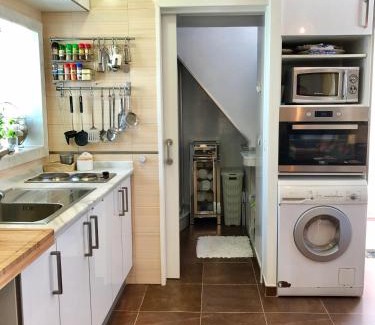 Rota Apartment | Apartamento con Terraza,a 100m playa Costilla y Frente al Castillo