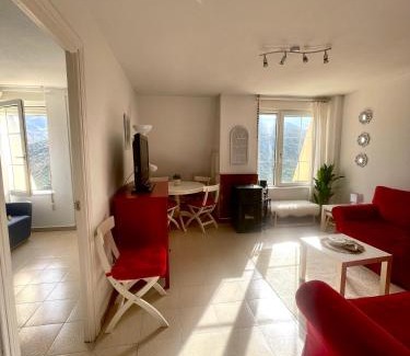 Hermandad de Campoo de Suso Apartment | Apartamento en estación de esquí y montaña alto campoo