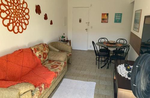 Asturias Apartment | Apartamento Praia das Astúrias, 2 minutos de caminhada para praia, piscina, garagem demarcada, cama Queen