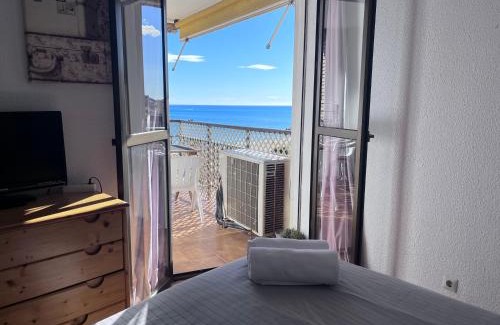 Torreblanca Apartment | Apartamento Primera Línea Brisa de Mar by gms apartamentos
