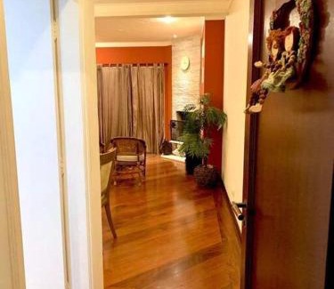 Vila Inglesa Apartment | Apartamento Tranquilo com Linda Vista Para Jardim!