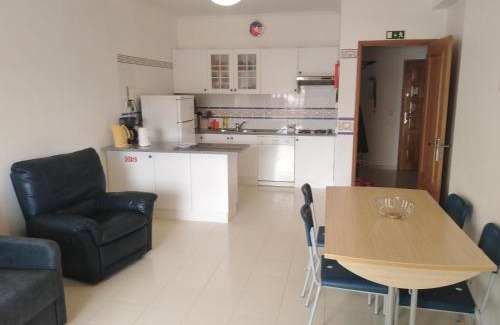 Alporchinhos Apartment | Apartamento Varandas do Sol Nascente