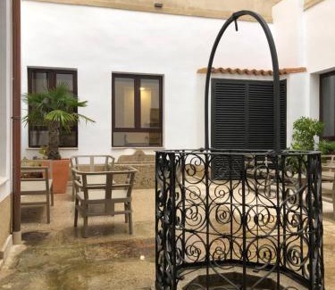 Distrito Centro-Casco-Antiguo Apartment | Apartamentos AL-QAZERES LUXURY La Concepción