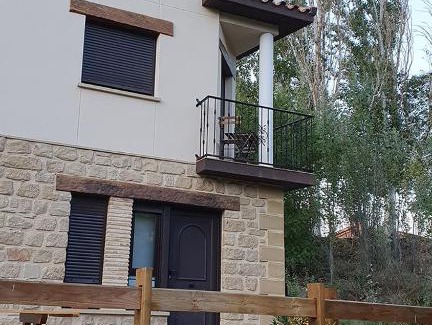 Cuzcurrita de Rio Tiron Apartment | Apartamentos Virgen de Tironcillo 1