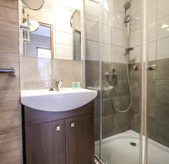 Wadowice Hostel | Aparthotel WADOWICE & Hostel GENERY