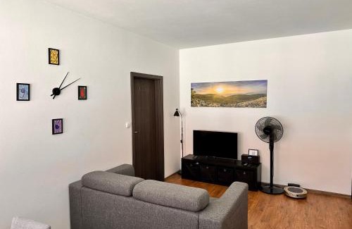 Ceske Budejovice Apartment | Apartmán AB kryté parkování zdarma
