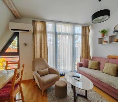 Divcibare Apartment | Apartman Monika Wind Resort