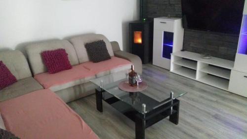 Gornje Jesenje Apartment | APARTMAN SAUNA "NINO"