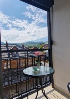 Kolasin Apartment | Apartman u centru Kolasina sa garazom