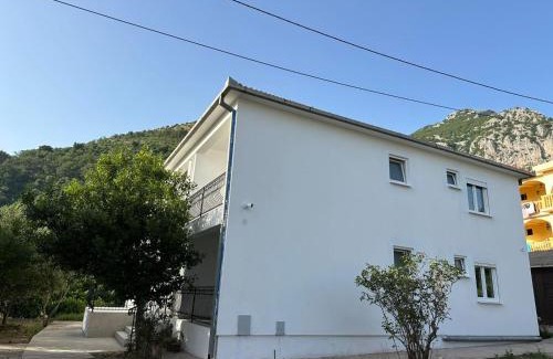 Sutomore Apartment | Apartmani Aki 5