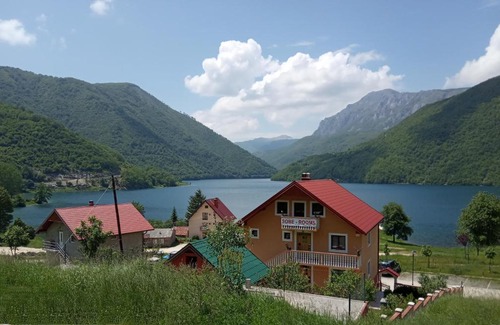 Pluzine Apartment | Apartmani Bosnjak