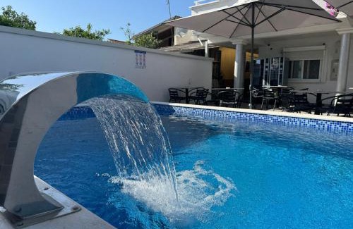 Bregvija Bed & Breakfast | Apartmani Hadžić