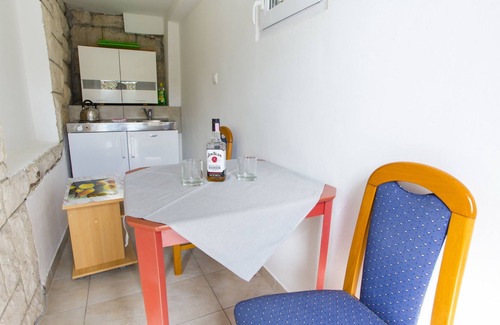 Baska Voda Apartment | Apartmani Villa Dvorski