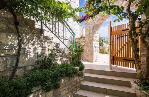Gornje Selo Apartment | Apartment Zlendic (47172-A1) - Stomorska - island Solta