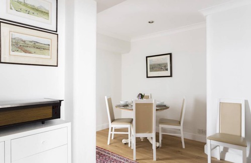 Brompton & Hans Town Apartment | Apartment ∙ 2 bedrooms ∙ 4 guests