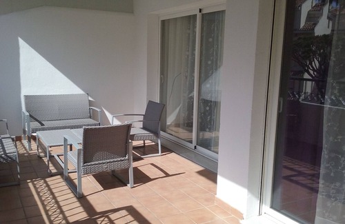 Calahonda Apartment | Apartment 6 min walking from the beach with AC