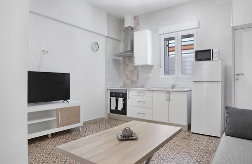 Barbate Apartment | Apartment 'Apartamento Guzmán C' with Private Terrace, Wi-Fi and Air Conditioning